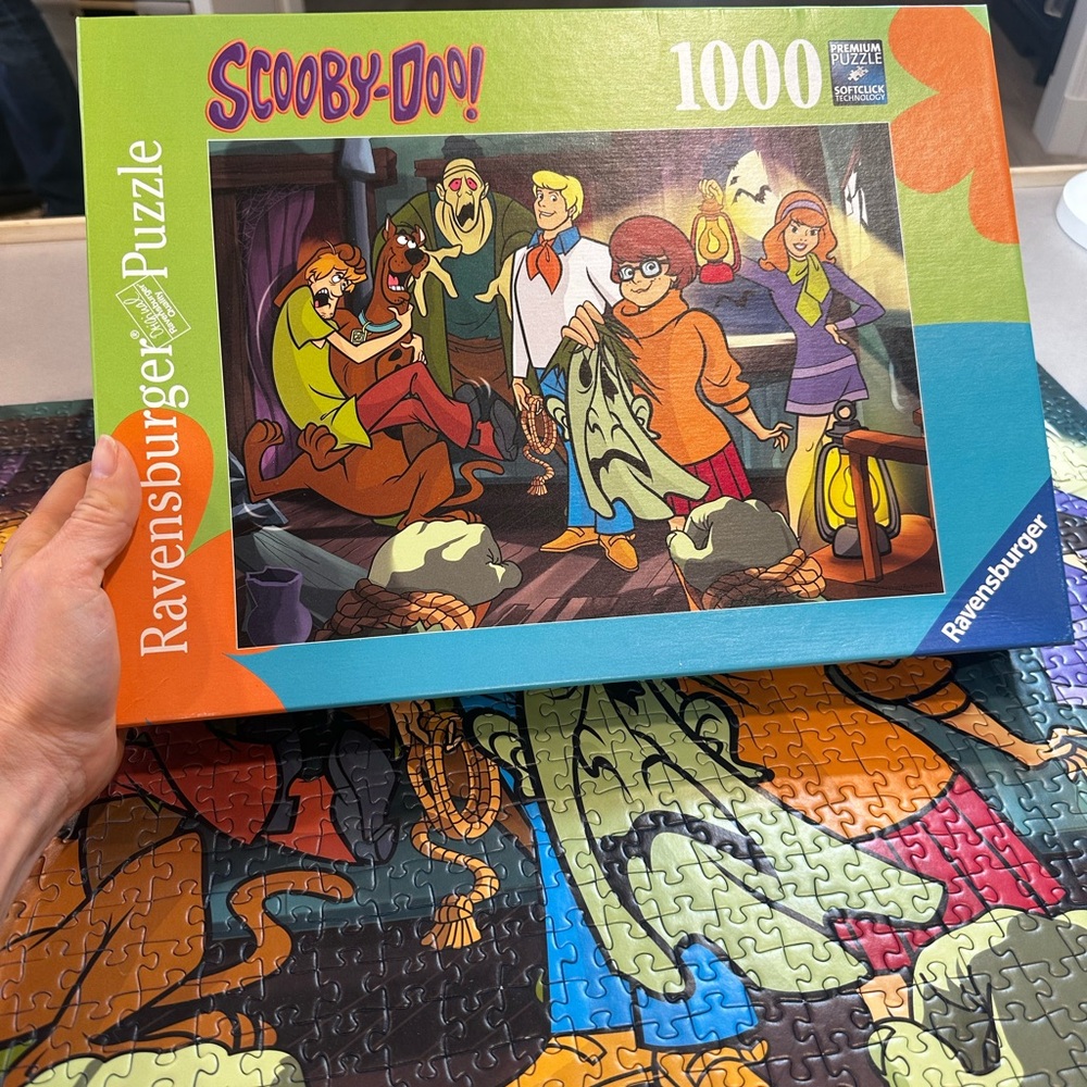 Ravensburger Scooby-Doo Puzzle with Vibrant Colors